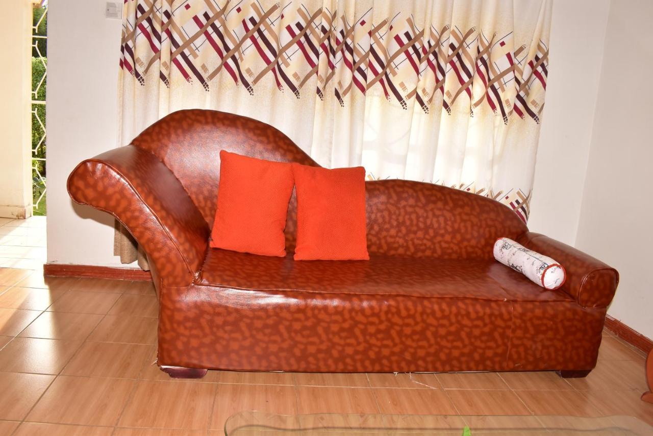 Salient Guest House Элдорет Экстерьер фото