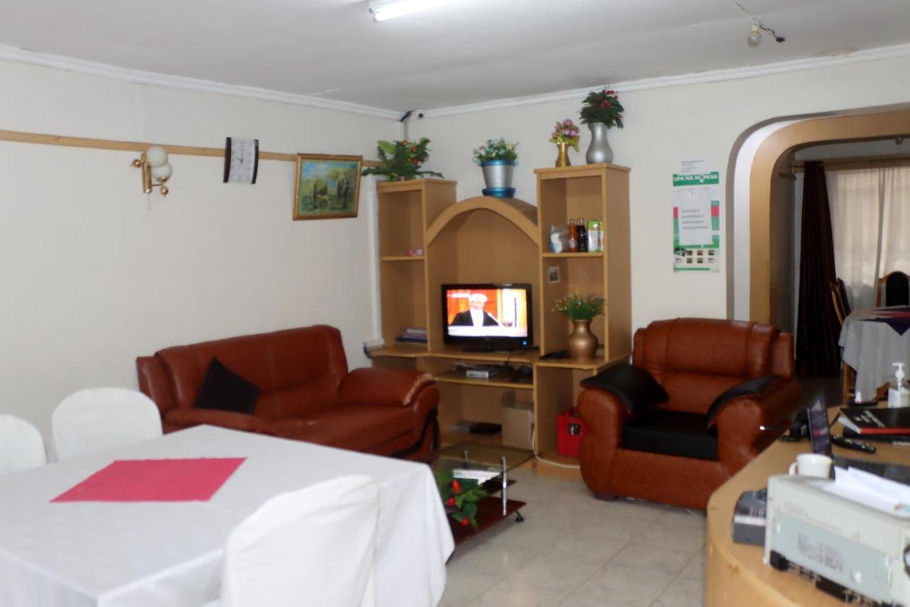 Salient Guest House Элдорет Экстерьер фото