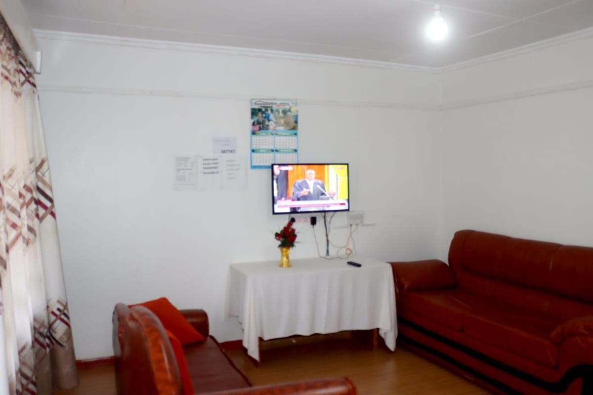 Salient Guest House Элдорет Экстерьер фото