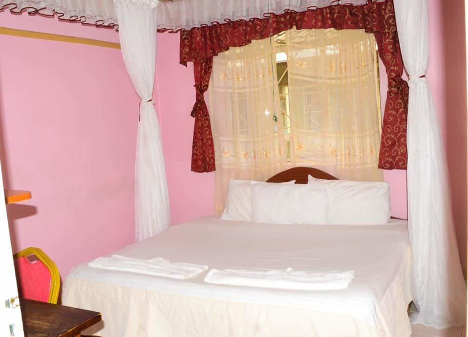 Salient Guest House Элдорет Экстерьер фото
