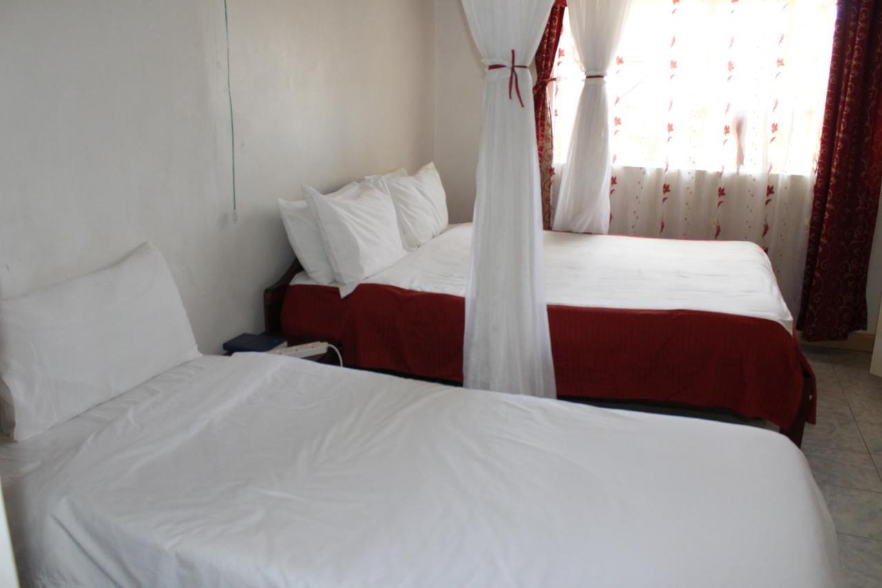 Salient Guest House Элдорет Экстерьер фото