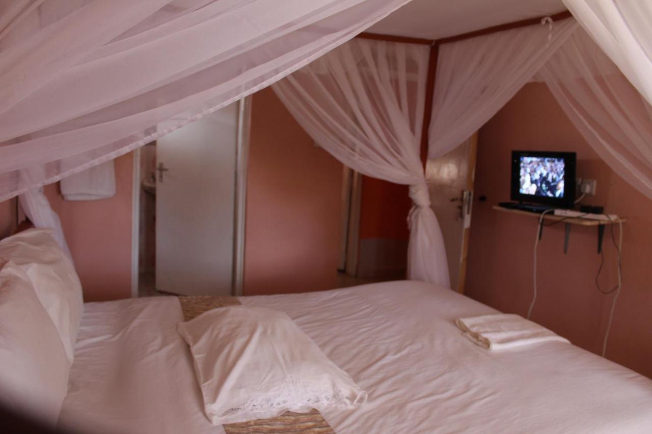 Salient Guest House Элдорет Экстерьер фото
