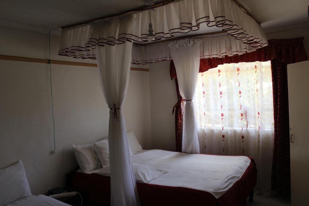 Salient Guest House Элдорет Экстерьер фото