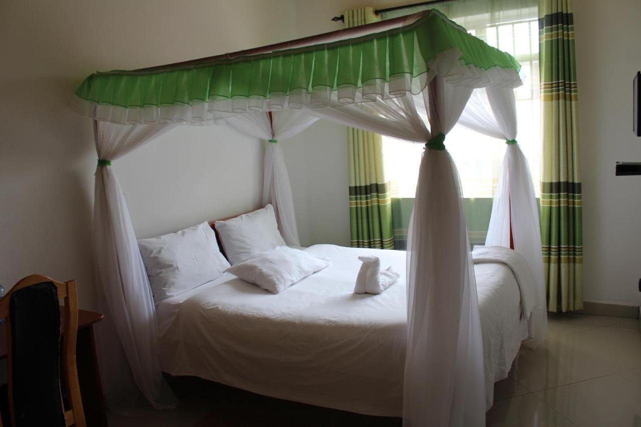 Salient Guest House Элдорет Экстерьер фото