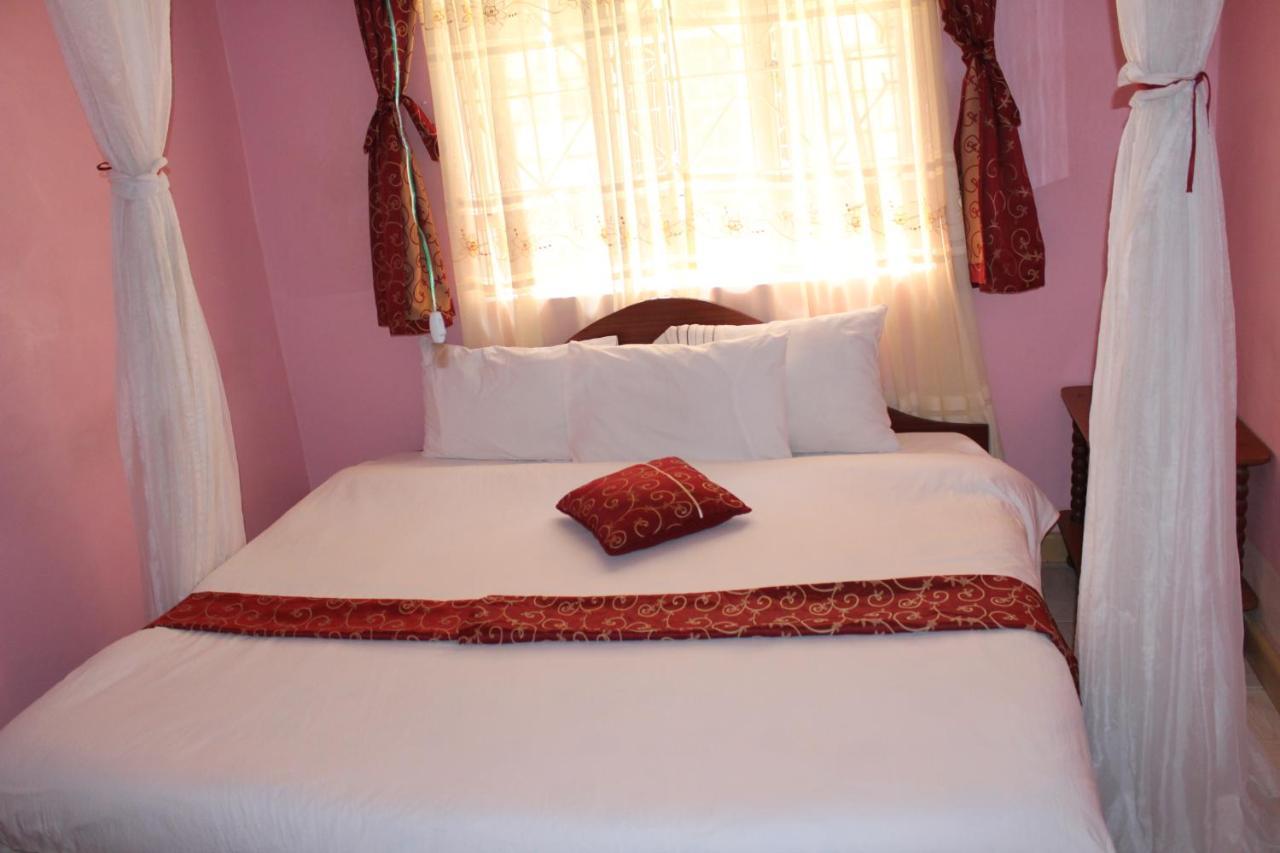 Salient Guest House Элдорет Экстерьер фото