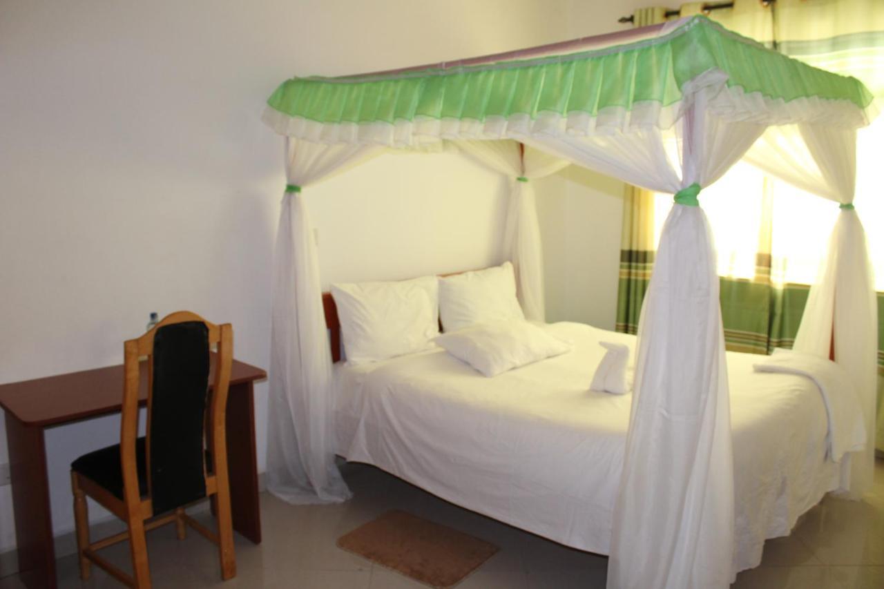 Salient Guest House Элдорет Экстерьер фото